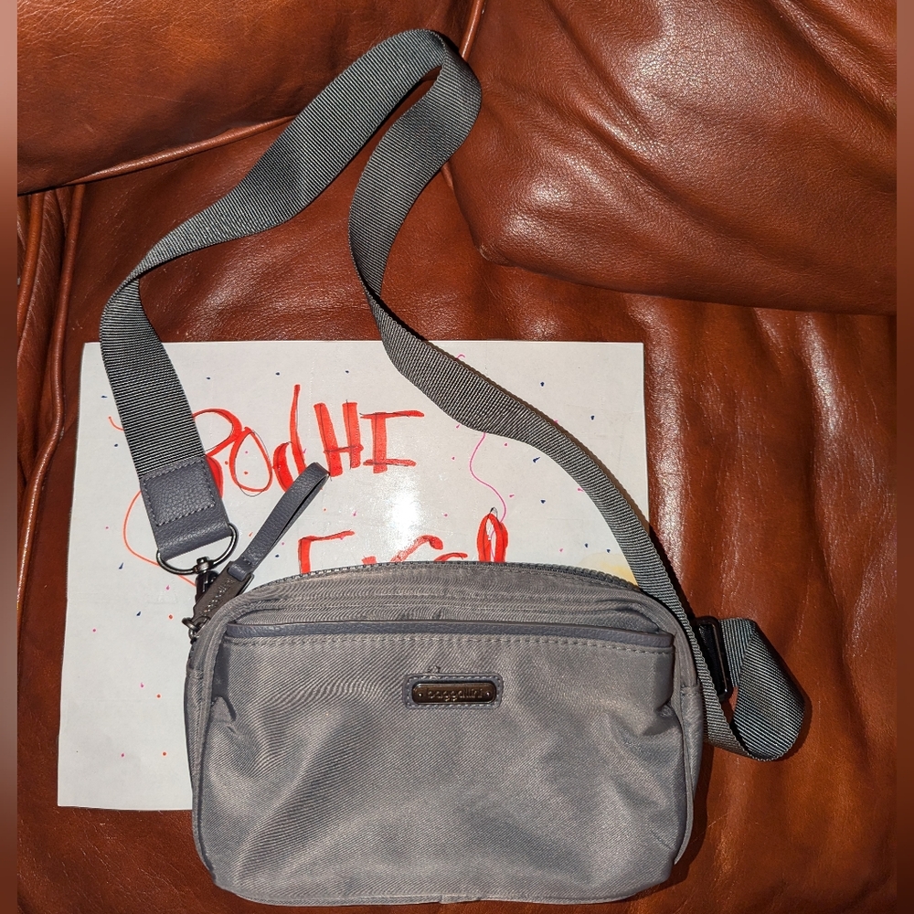 Baggallini Gray Messenger Bag with Adjustable Strap